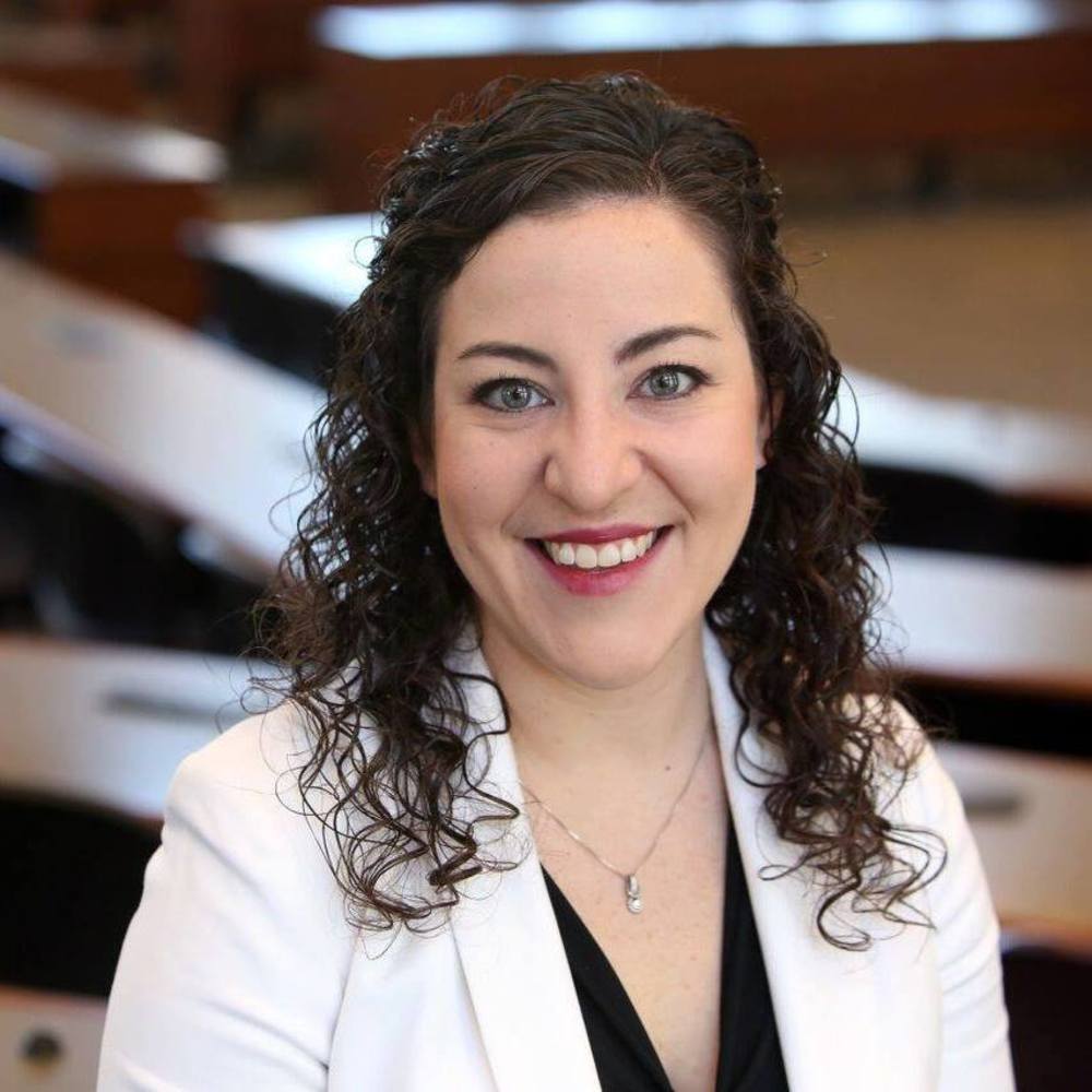 Meet your Posher, Stephanie